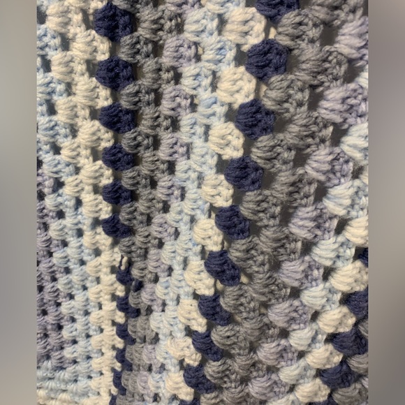 Vintage style boho Afghan crochet throw blanket - Picture 3 of 5